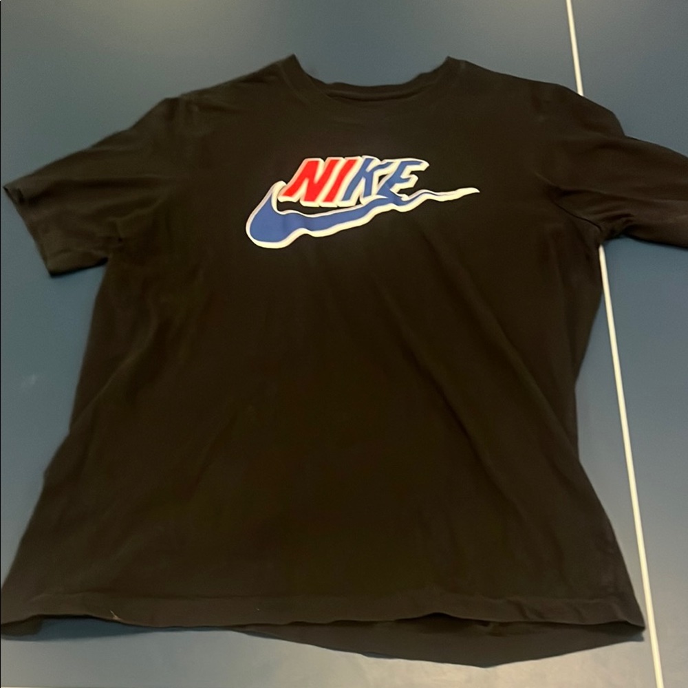 Nike Black Short Sleeve Tee Men’s Large